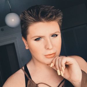 Meet your Posher, Victor